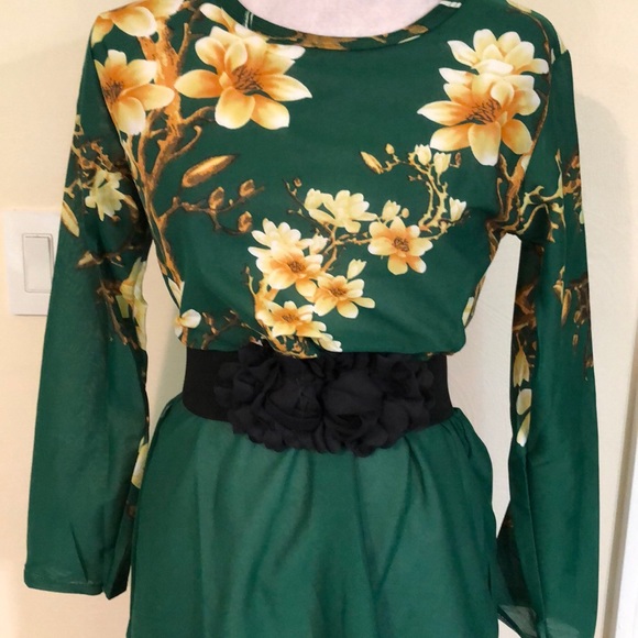 Floral midi with stretch belt - Picture 4 of 10